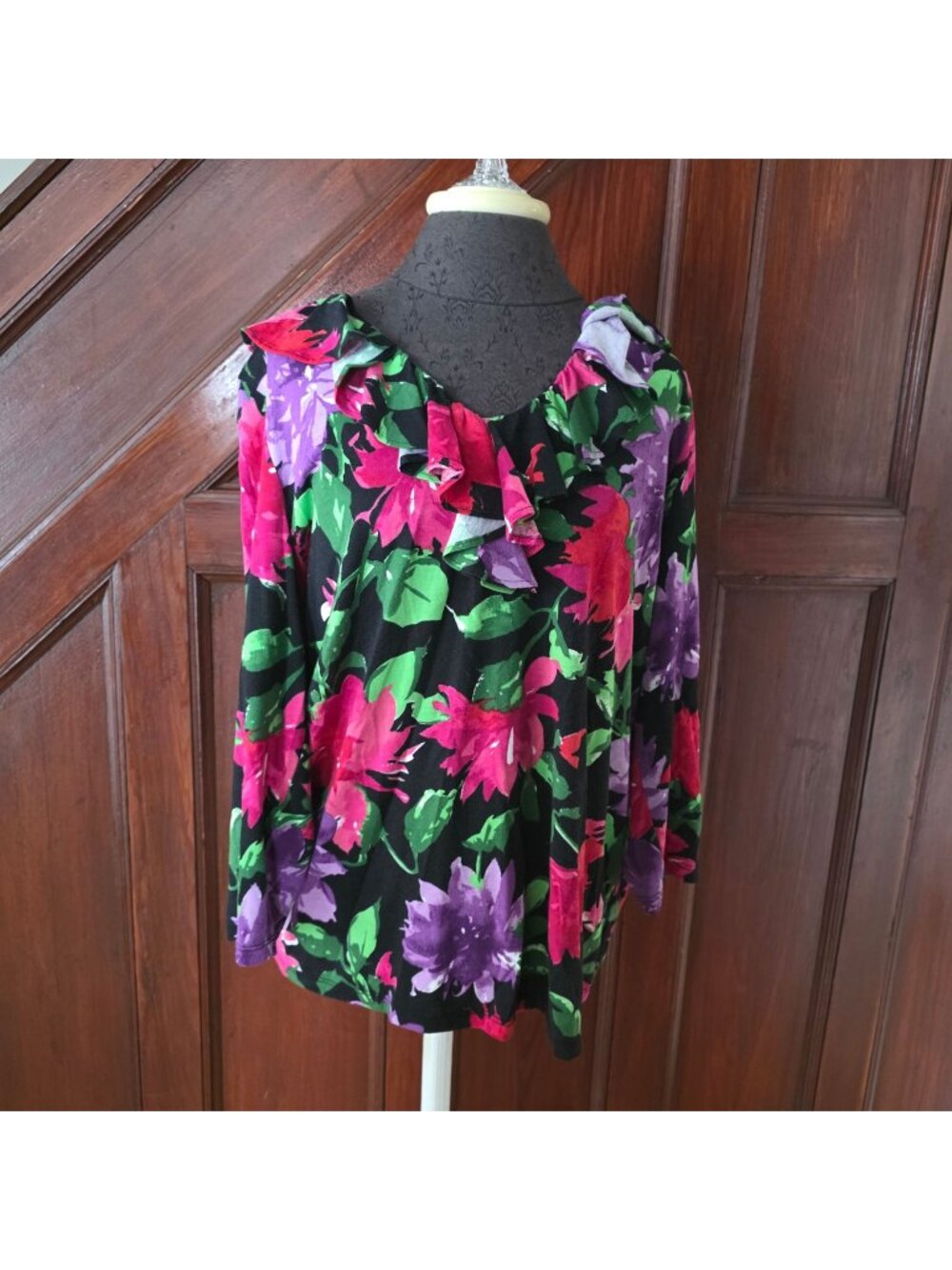 Lauren Ralph Lauren Floral Print Long Sleeve Top With Ruffle Neckline Size M